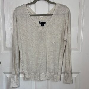 NEW AMERICAN EAGLE Ivory Deep V dolman sleeve lightweight blouse size Small